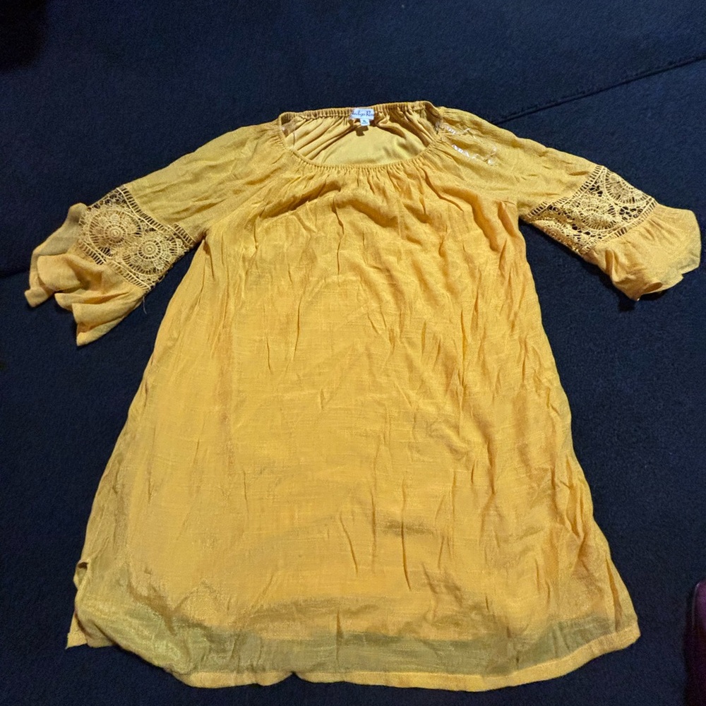 Elegant Yellow Lace Mini Dress